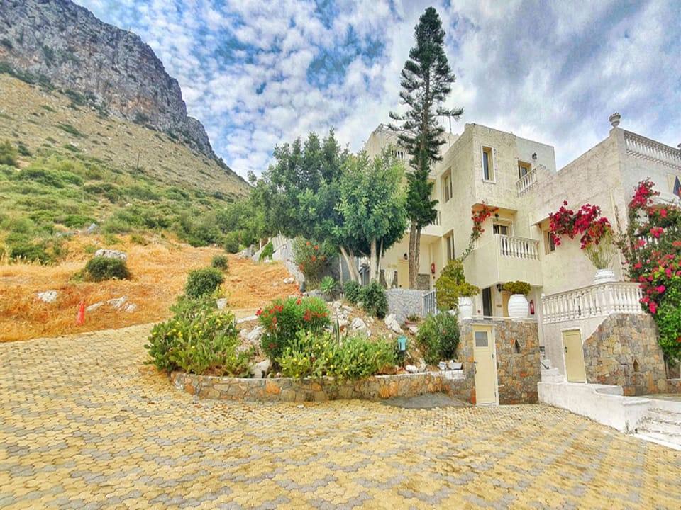 Room, 2 Bedrooms, Smoking, Balcony | Parking | Limited parking