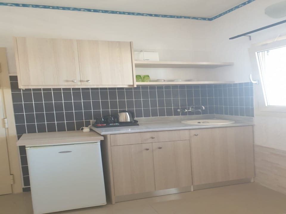Studio, 1 Bedroom, Smoking, Balcony | Interior