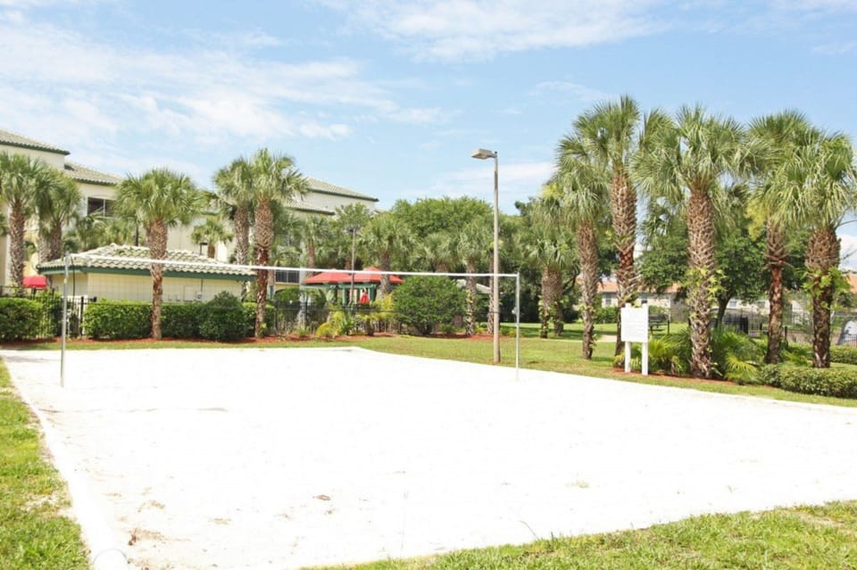 Luxury Legacy Dunes Condo Close to Disney, Golf and Orlando Fun! Villa in Osceola County