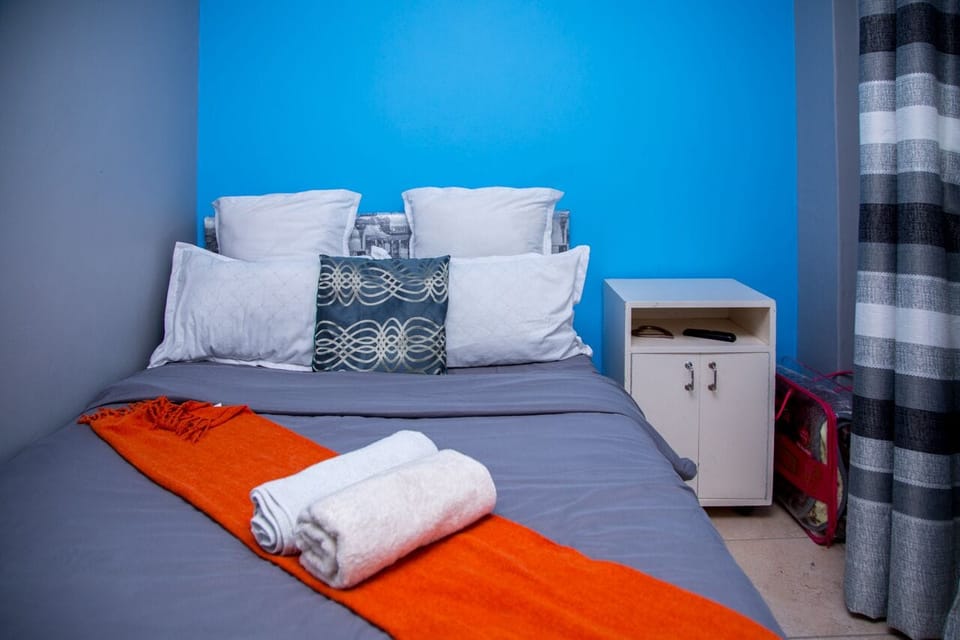 Room, 1 Bedroom, Terrace, Mountain View | 1 bedroom, iron/ironing board, free WiFi