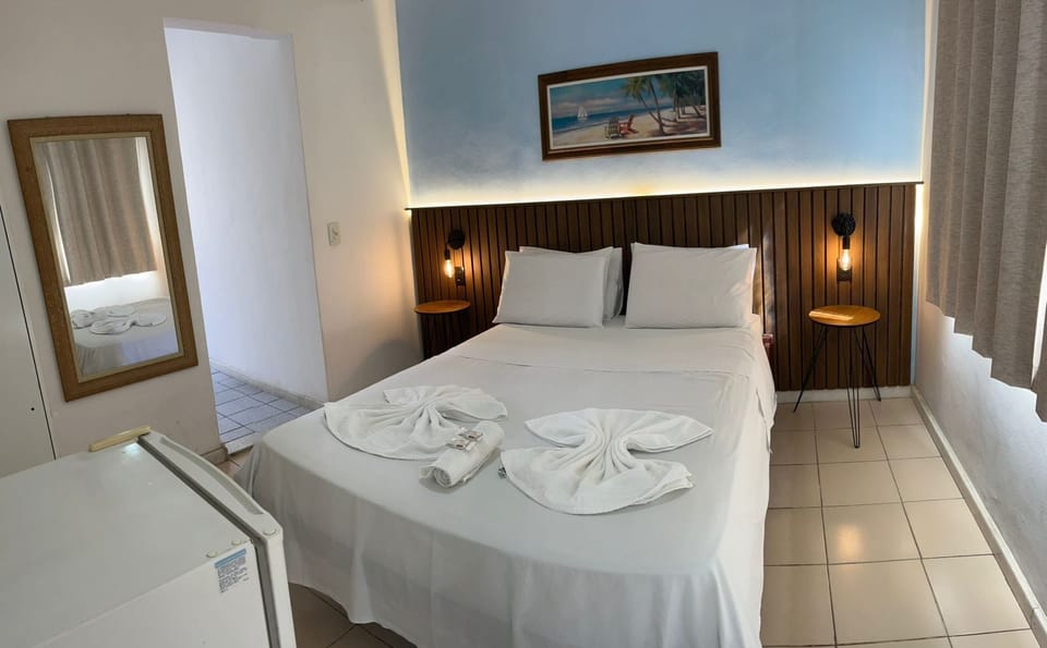 Basic Double Room | Minibar, free WiFi, bed sheets