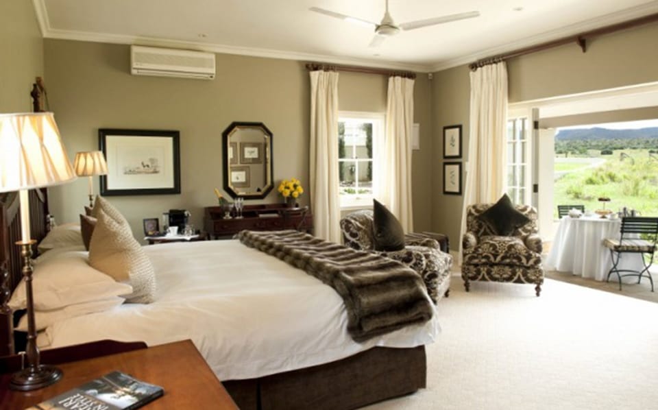Honeymoon Suite | Egyptian cotton sheets, premium bedding, minibar, in-room safe