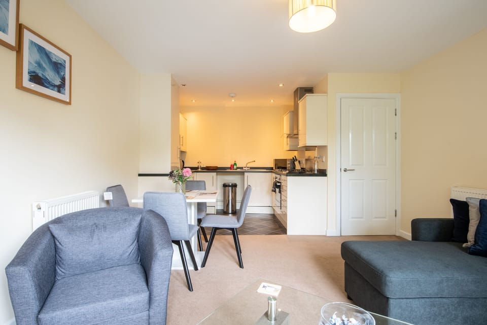 Apartment, Private Bathroom (Nursery Convent) | Restaurant