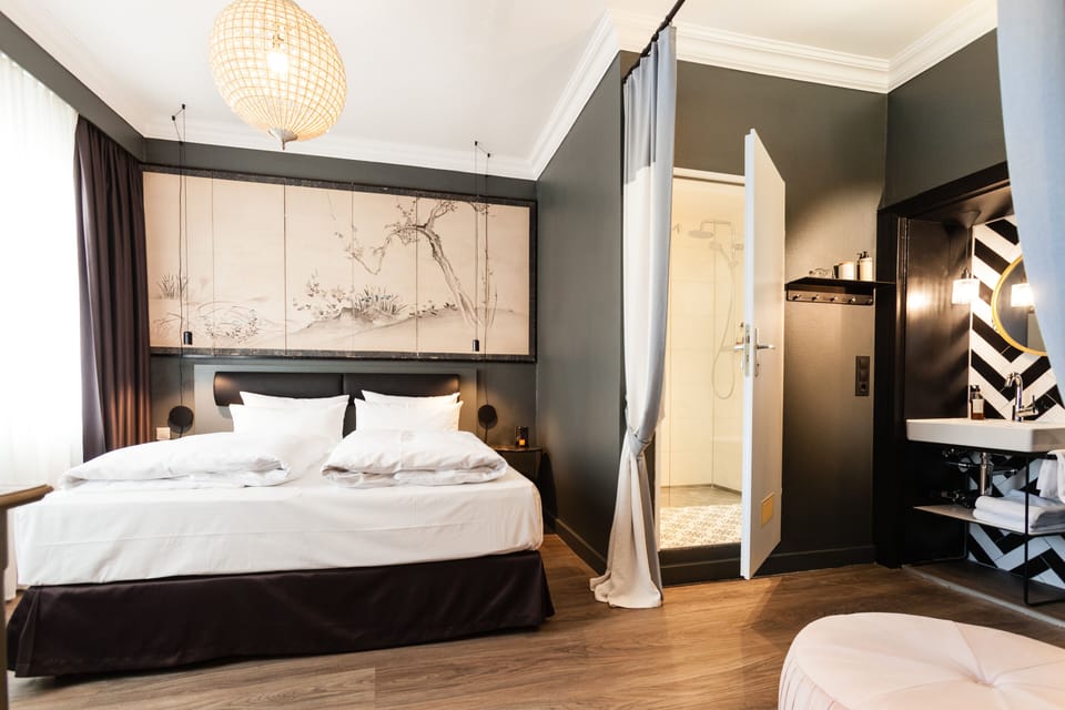 Junior Suite | Hypo-allergenic bedding, minibar, in-room safe, individually decorated