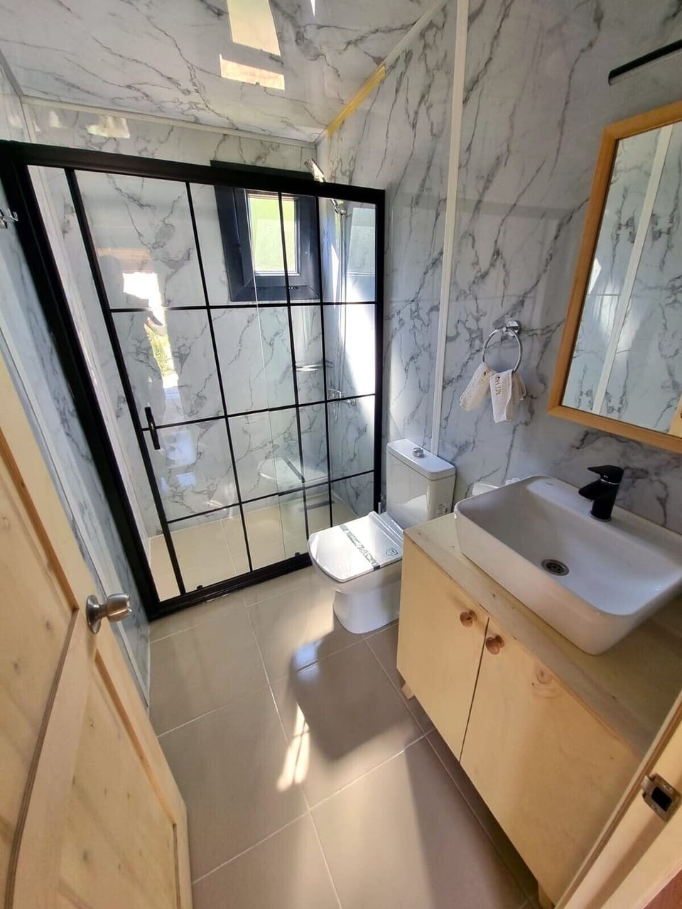 Bahçe Suit- Tiny house | Select Comfort beds, individually decorated, individually furnished
