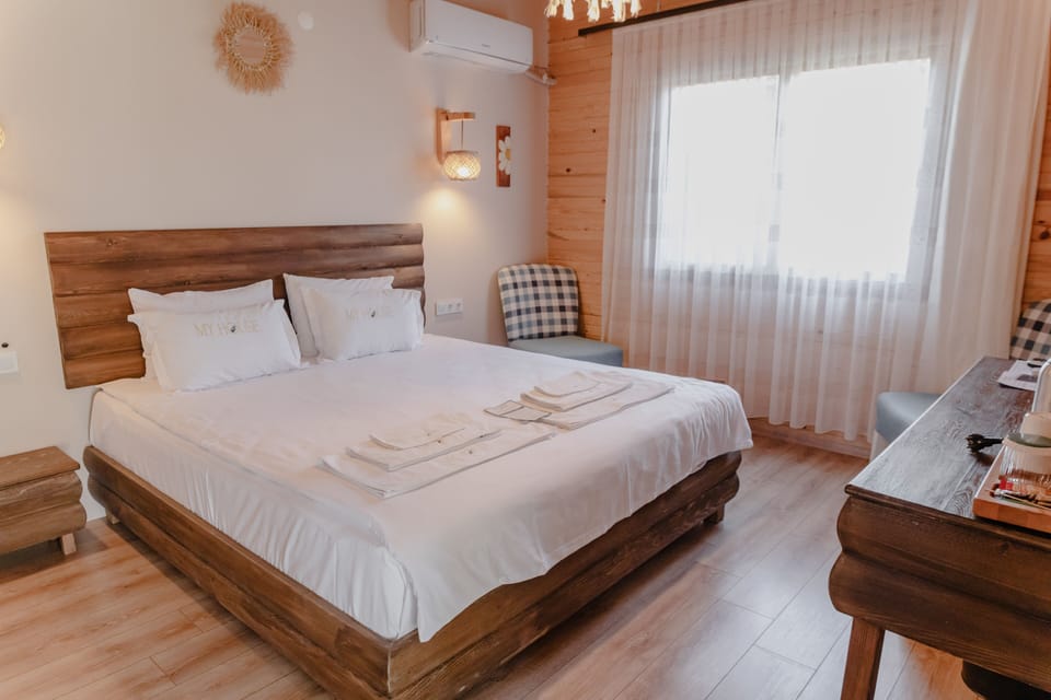 Comfort Tree House | Select Comfort beds, individually decorated, individually furnished