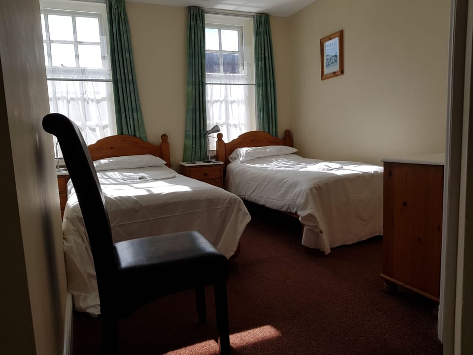 Twin Room, Ensuite | Room amenity