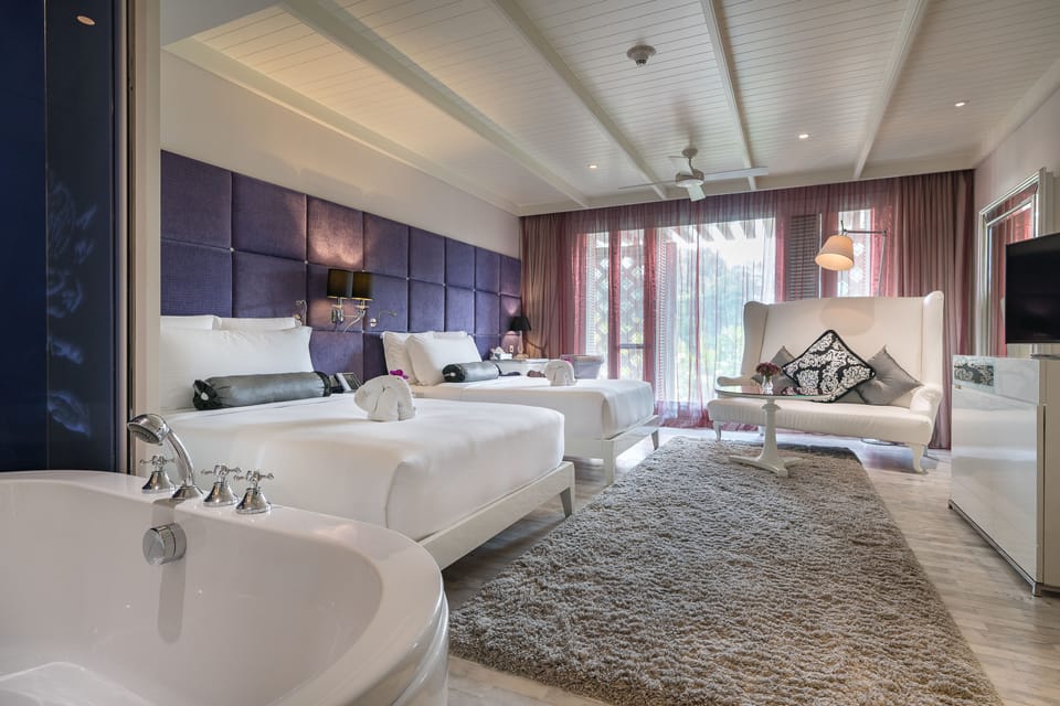 Premier Room, 2 Queen Beds (Deluxe) | Bathroom | Free toiletries, hair dryer, bathrobes, slippers