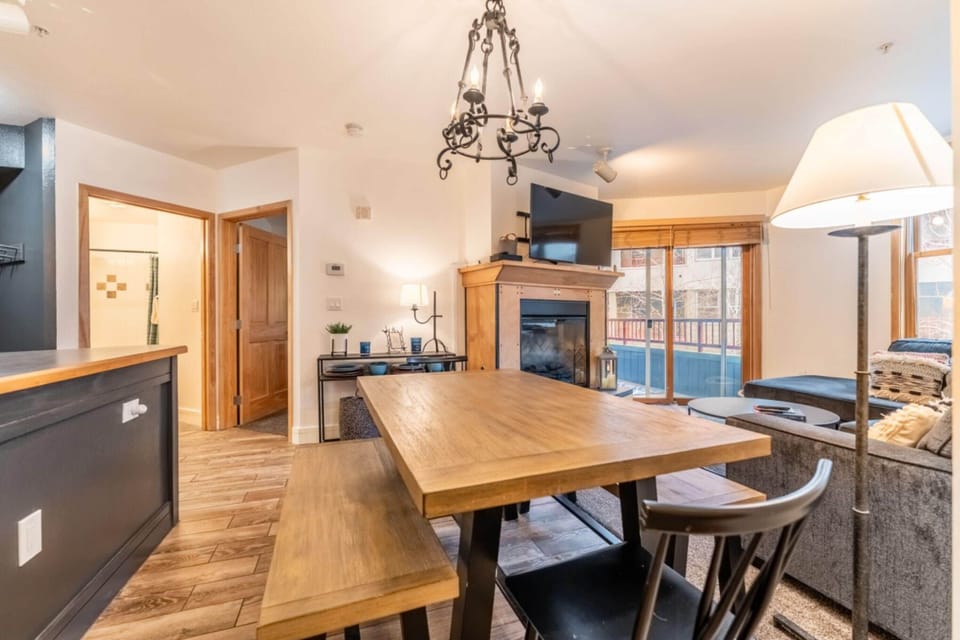 Condo, 2 Bedrooms | In-room dining