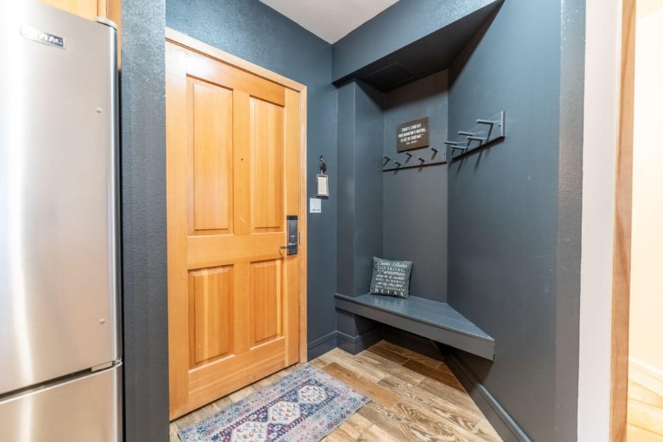 Condo, 2 Bedrooms | Individually decorated, individually furnished