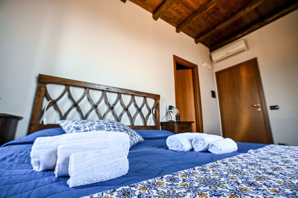 Basic Double Room | Frette Italian sheets, premium bedding, pillowtop beds, desk