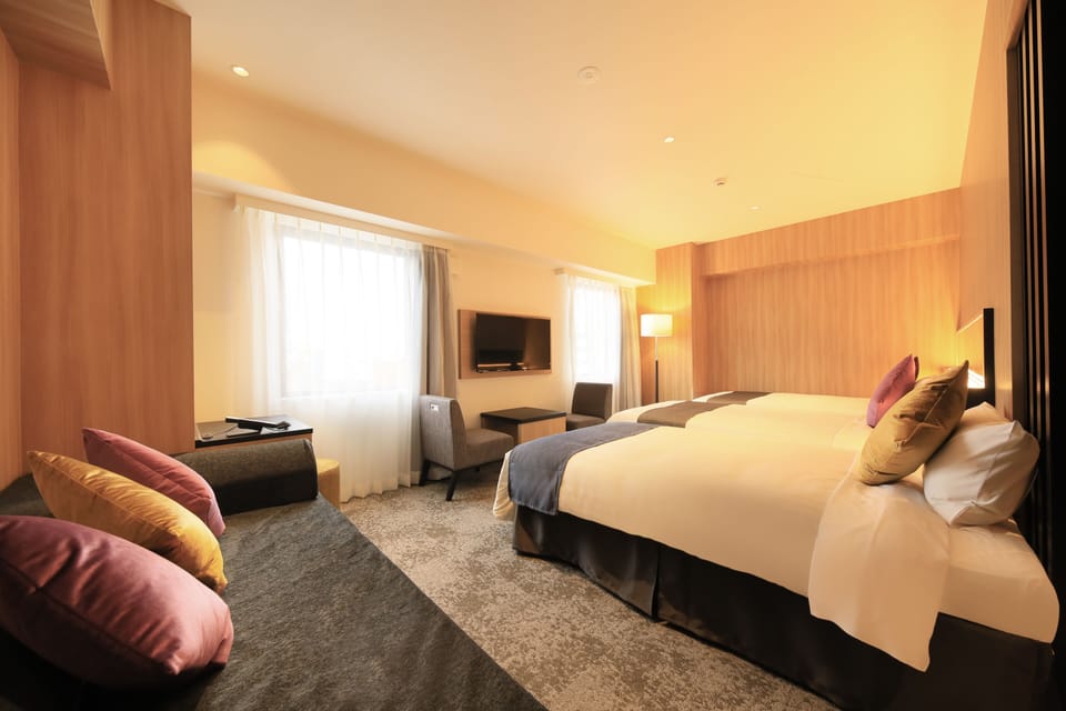 Family Room, Non Smoking (Free Access to MANGA Library) | Desk, blackout drapes, free WiFi, bed sheets
