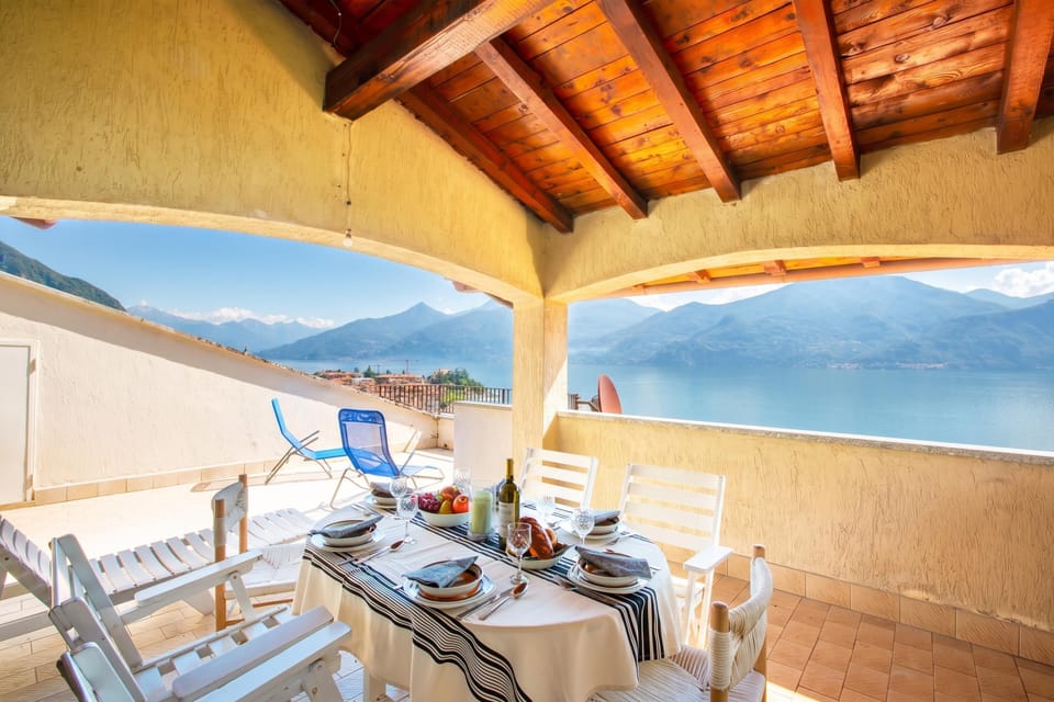 Family Apartment, 3 Bedrooms, 2 Bathrooms, Beachside (Bella Menaggio Terrazzo) | Outdoor dining