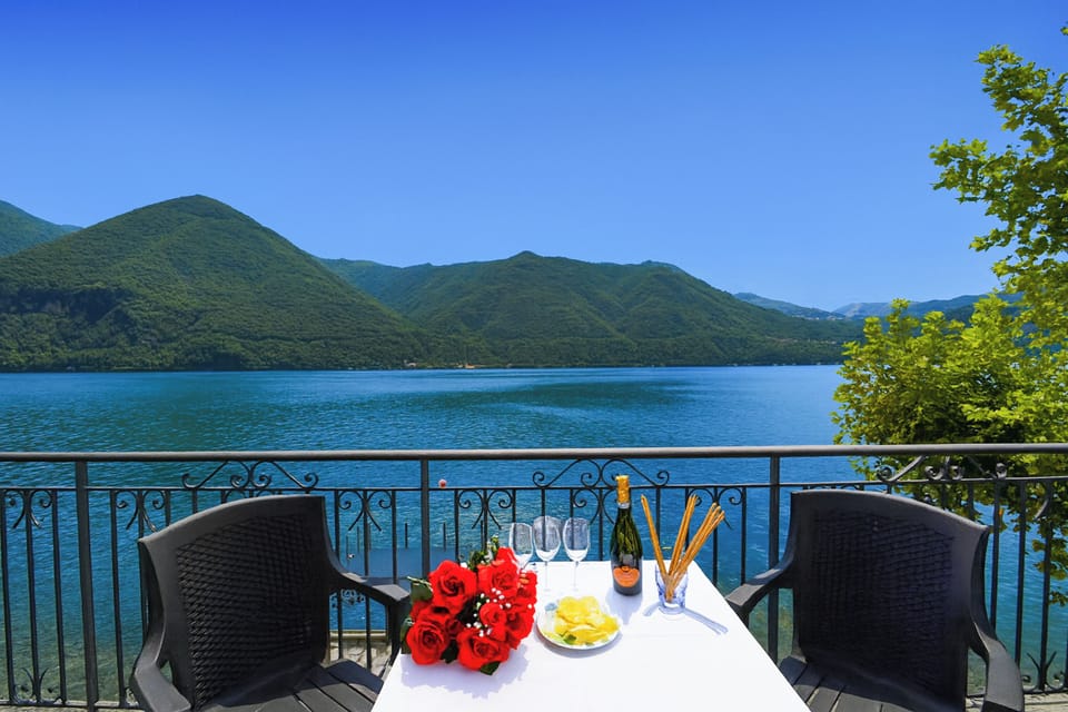 Family Villa, Multiple Bedrooms, 2 Bathrooms, Lakeside (Villa L'Approdo) | Terrace/patio