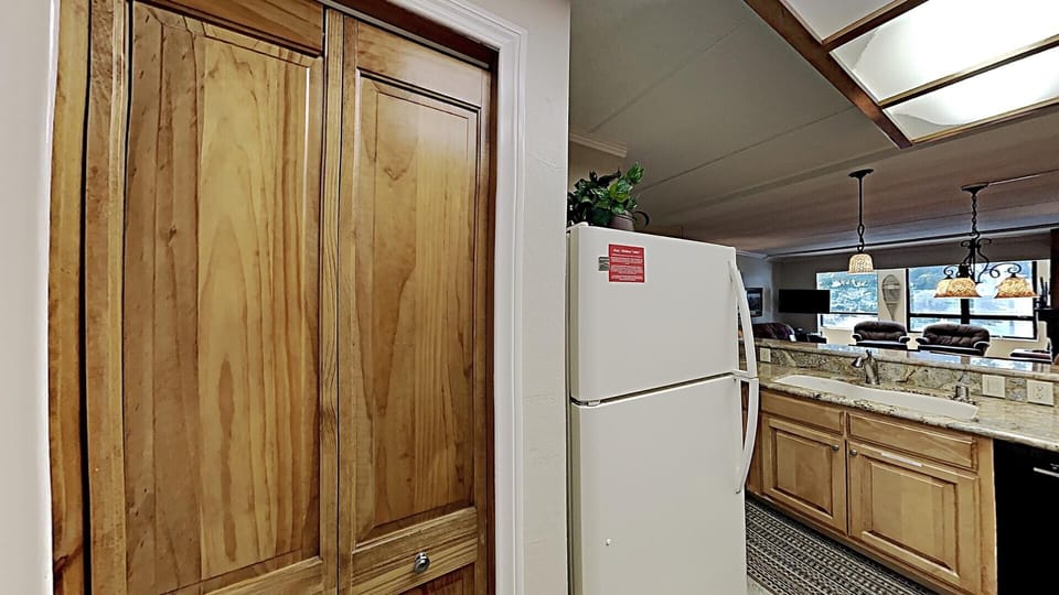 Condo, 2 Bedrooms | Private kitchen | Fridge, microwave, oven, dishwasher