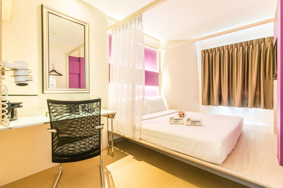 Superior Double Room | Desk, iron/ironing board (on request), WiFi (free), bed sheets