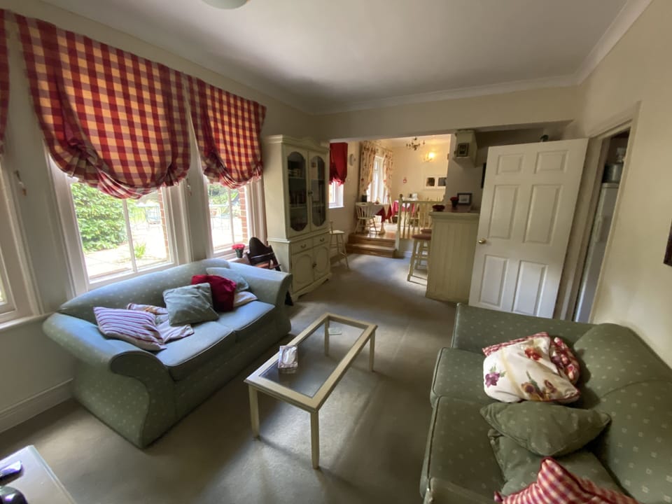 16-inch flat-screen TV with digital channels, TV