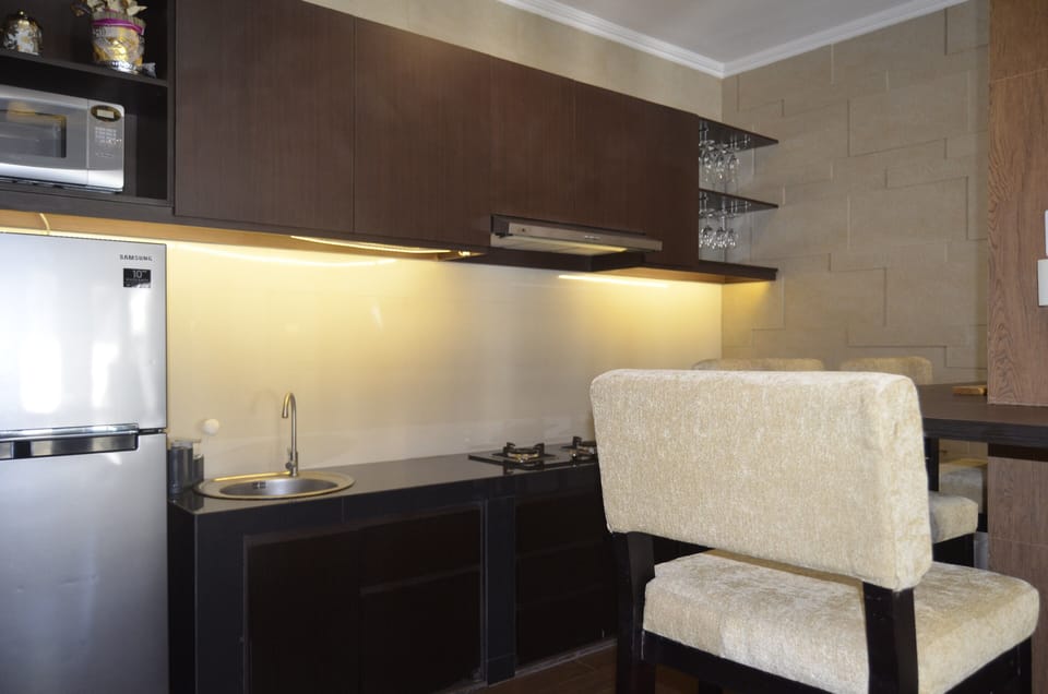 Family Villa, 2 Bedrooms | Private kitchenette | Fridge, microwave, stovetop, coffee/tea maker