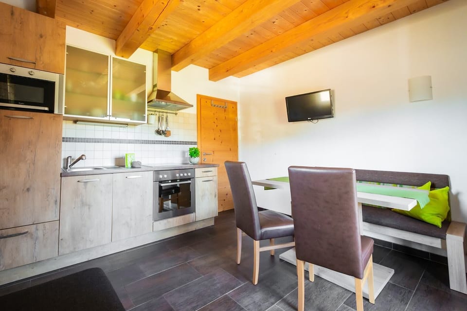 Classic Apartment, 2 Bedrooms, Non Smoking, Mountain View (Eibenberg) | Private kitchen | Full-size fridge, microwave, stovetop, dishwasher