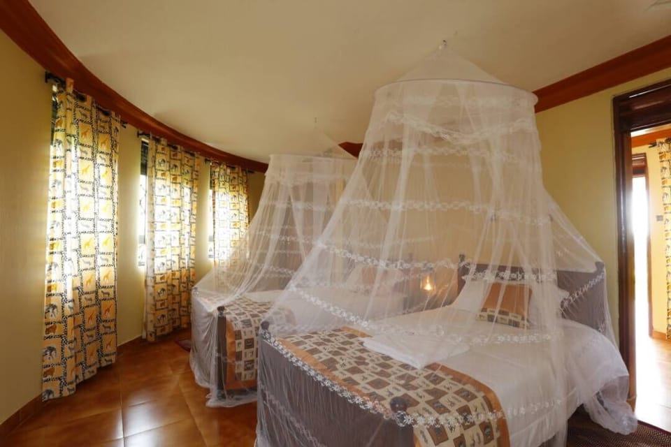 Royal Cottage | 1 bedroom, hypo-allergenic bedding, individually decorated