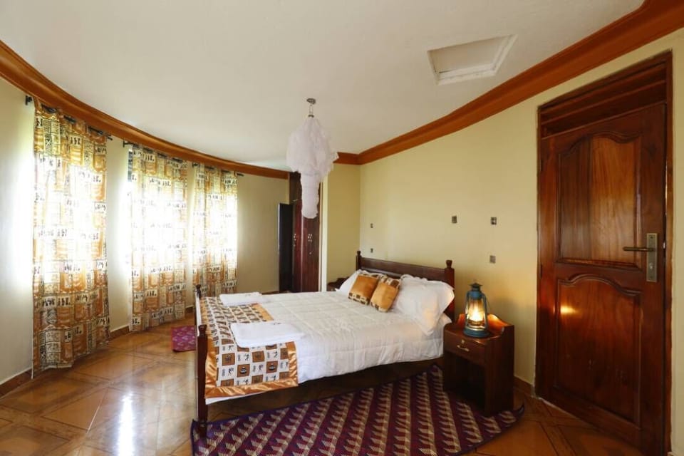 1 bedroom, hypo-allergenic bedding, individually decorated