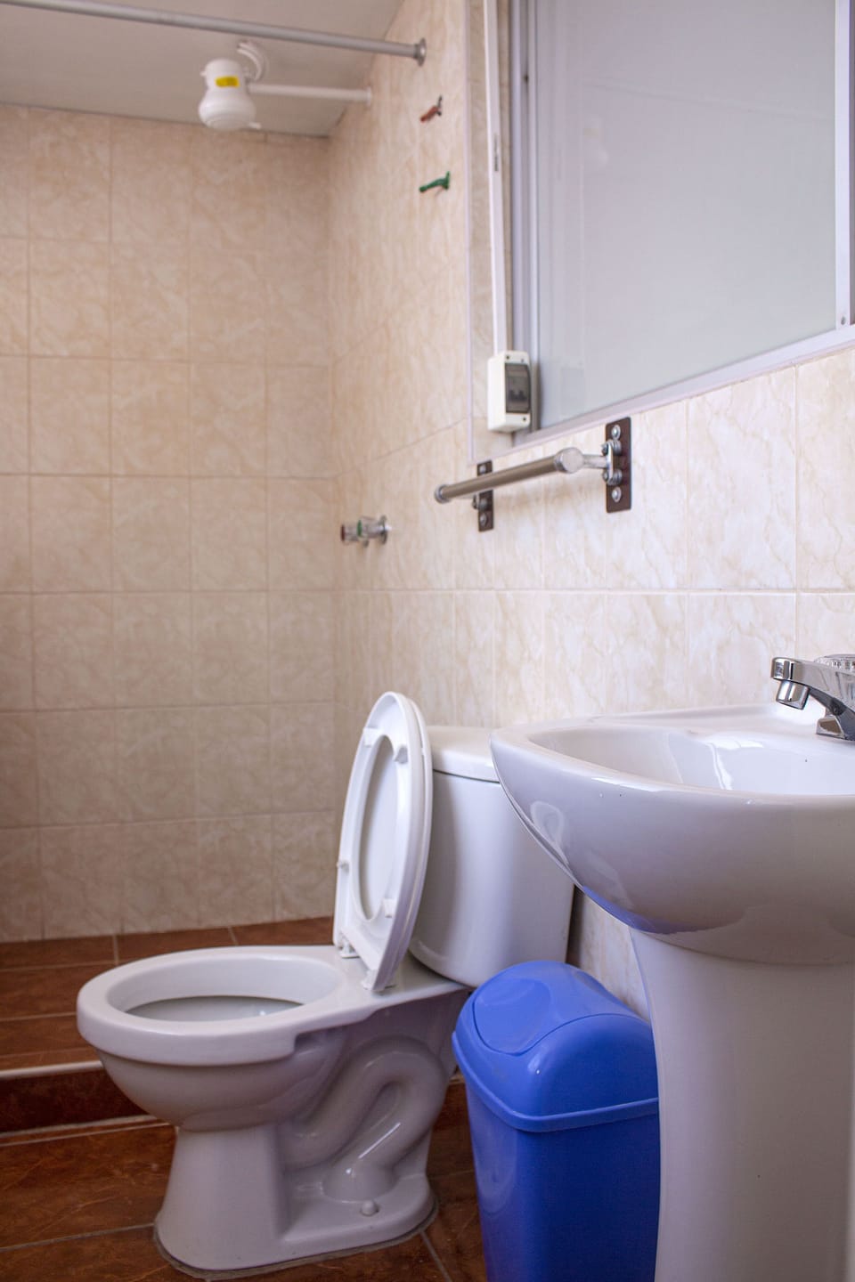 Shower, free toiletries, towels, soap