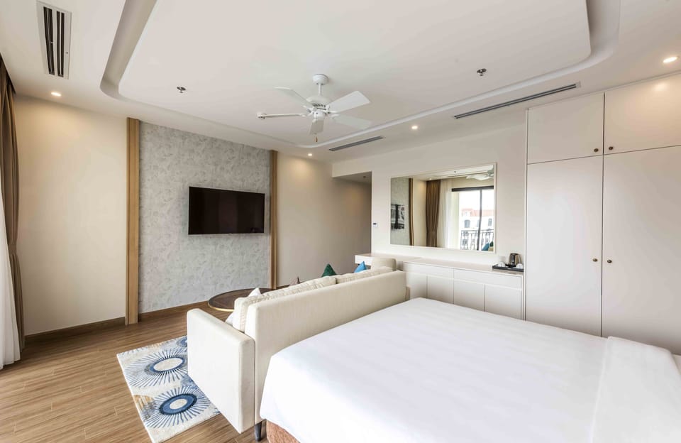 Minibar, in-room safe, blackout drapes, free WiFi