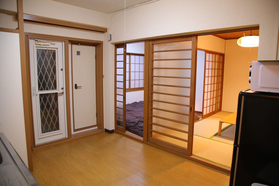 Apartment, Non Smoking | 2 bedrooms, bed sheets