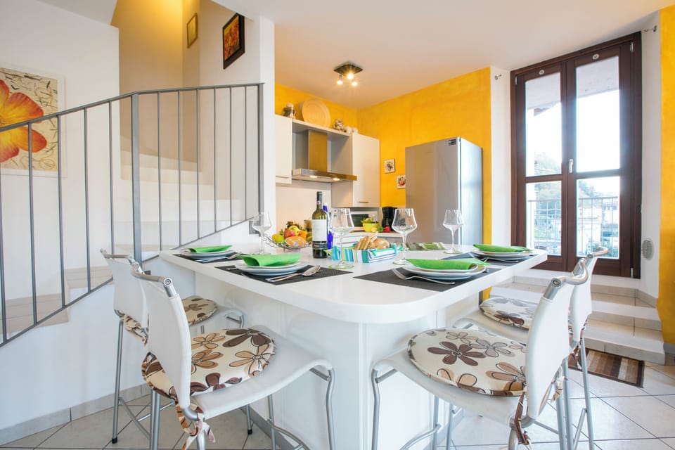 Family Apartment, Multiple Bedrooms, 2 Bathrooms, Mountainside (Blevio Panoramica) | Dining