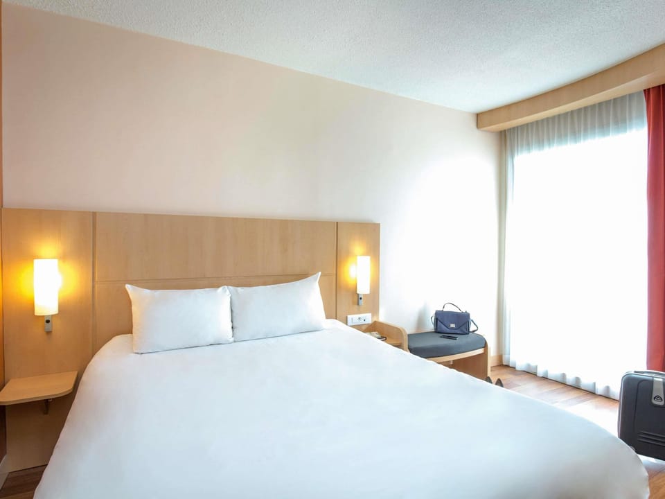 Premium bedding, desk, soundproofing, iron/ironing board