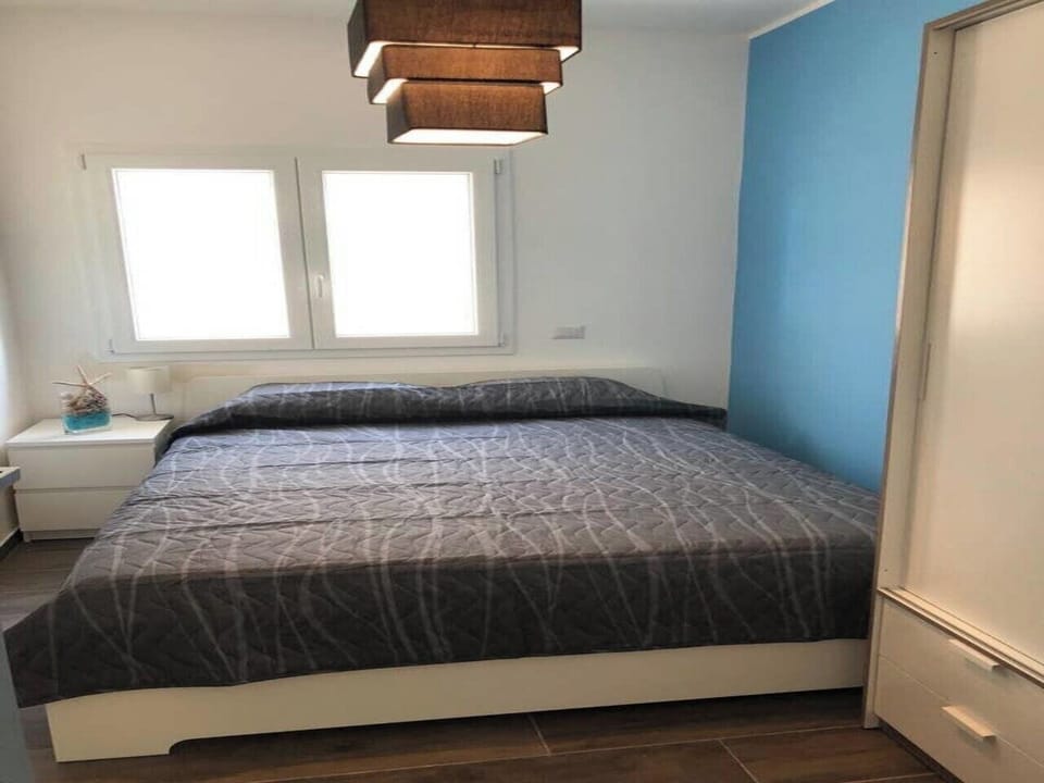 Villa, 2 Bedrooms, Smoking, Garden View | 3 bedrooms, iron/ironing board, bed sheets