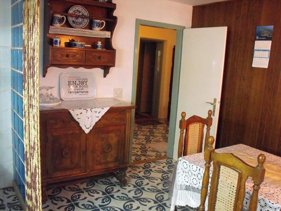 Room, 1 Bedroom, Smoking, Balcony | Dining