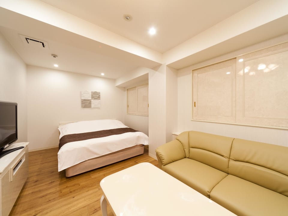 Hypo-allergenic bedding, individually decorated, individually furnished