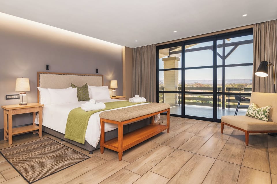 Presidential Suite | Minibar, in-room safe, desk, WiFi (free)