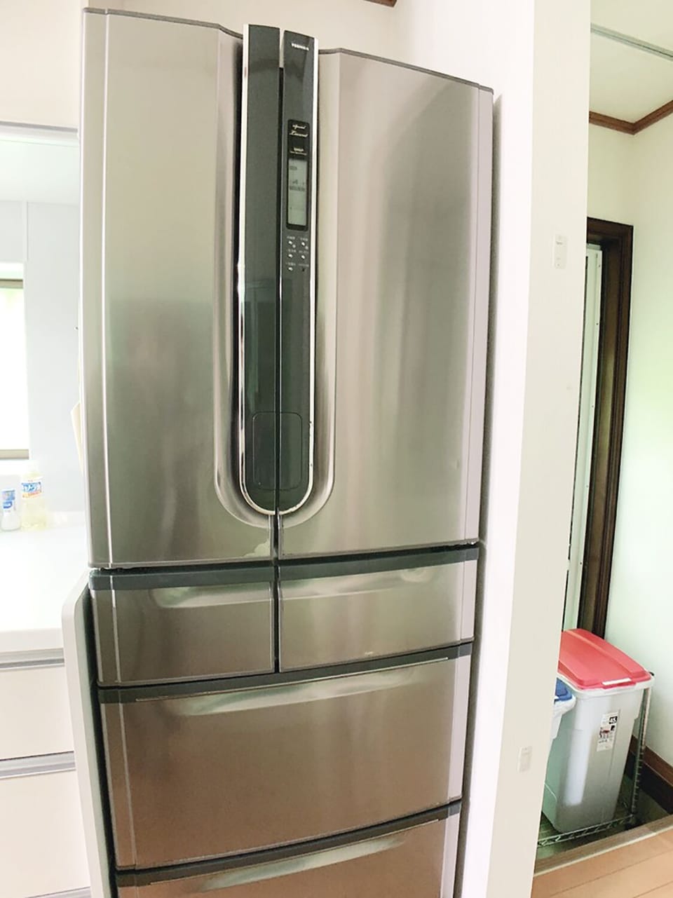 3 Bedroom 2 Story House with Balcony, Non Smoking | Private kitchenette | Coffee/tea maker, fridge, microwave, cookware/dishes/utensils