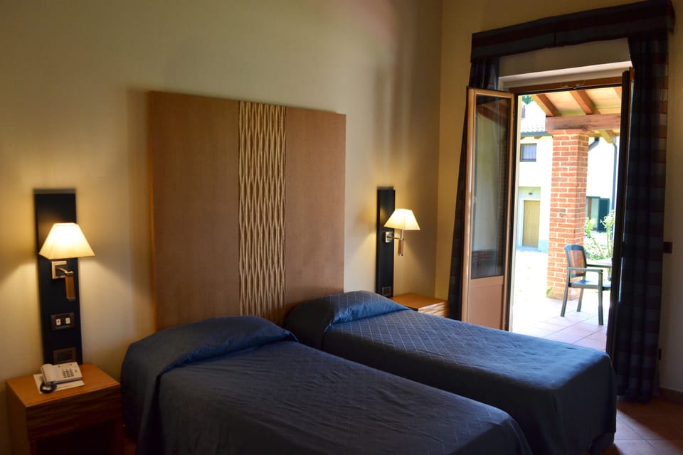 Superior Double or Twin Room | Minibar, in-room safe, desk, free WiFi