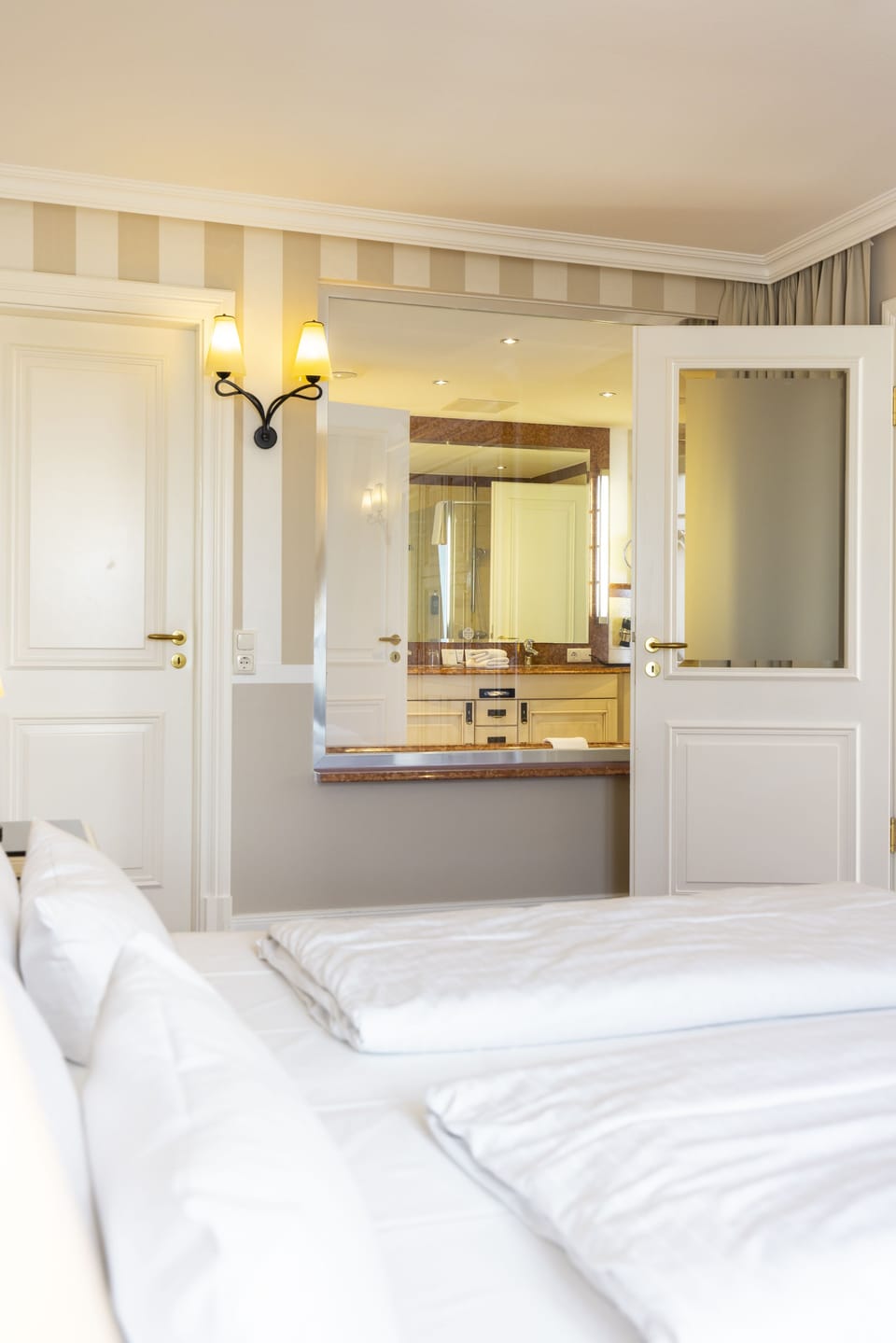 Room | In-room safe, individually furnished, free WiFi, bed sheets