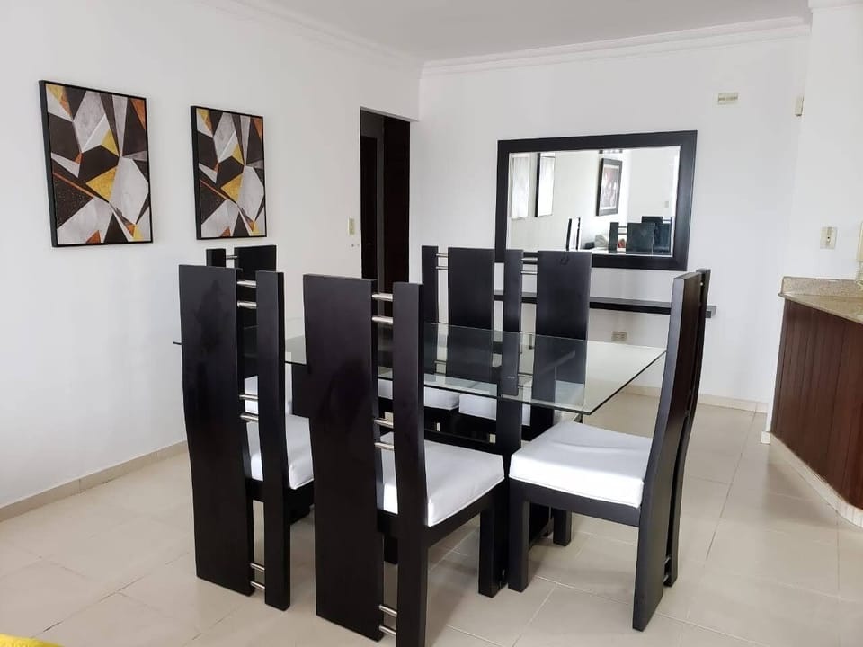 Basic Apartment | In-room dining