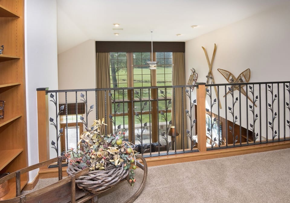 House, 5 Bedrooms | Interior