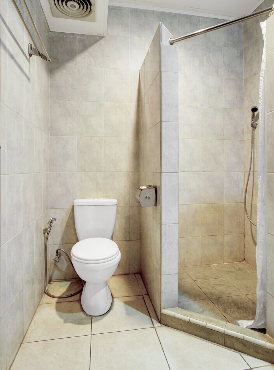 Superior Twin Room, Balcony | Bathroom | Shower, free toiletries, towels, soap