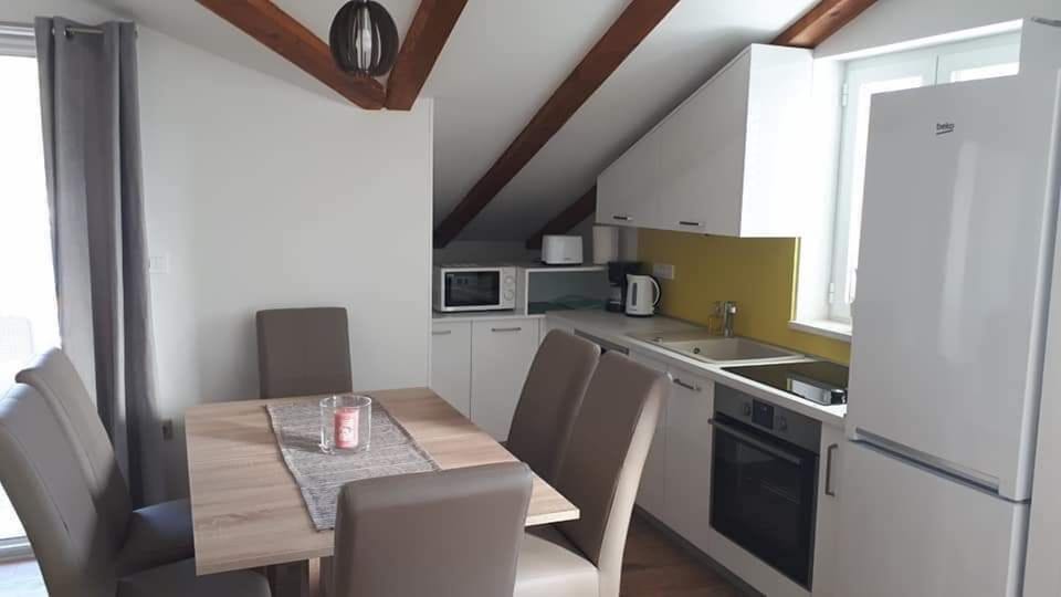 Standard Apartment, 2 Bedrooms | Private kitchen | Fridge, microwave, oven, coffee/tea maker
