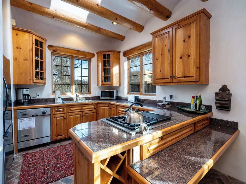 House (2 Bedrooms) | Property amenity