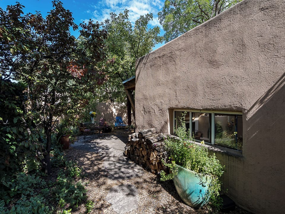 House (1 Bedroom) | Property amenity