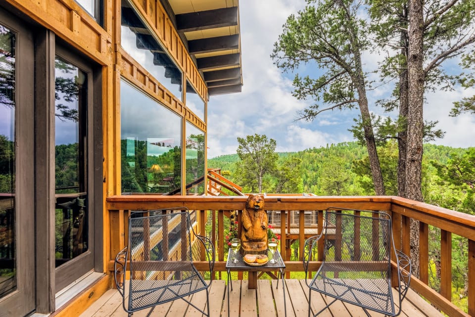 Studio (2 Bedrooms) | Property amenity