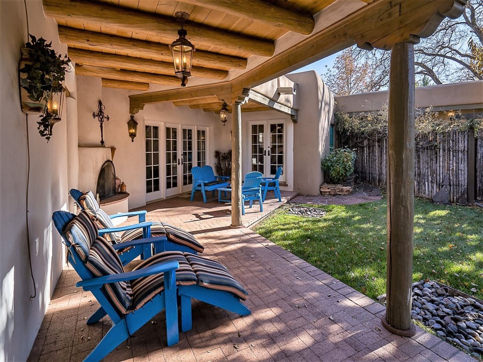 House (2 Bedrooms) | Property amenity