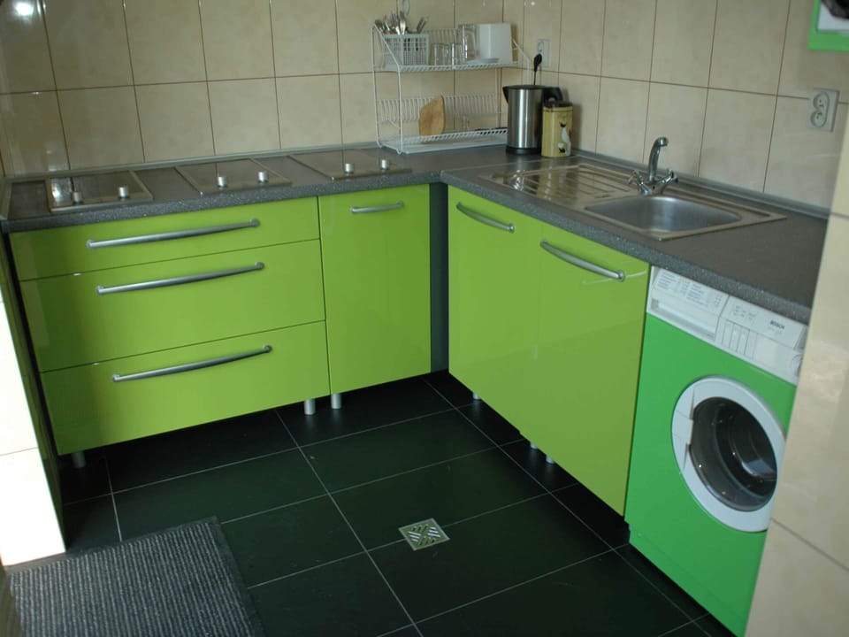 Cottage | Private kitchen | Coffee/tea maker