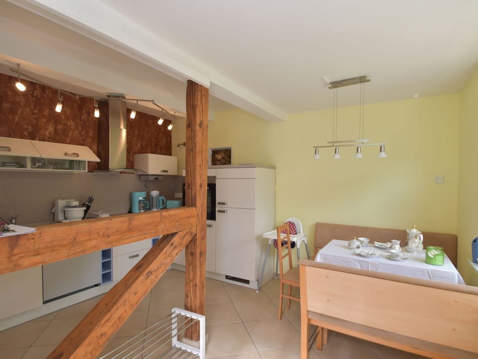 Apartment | Dining