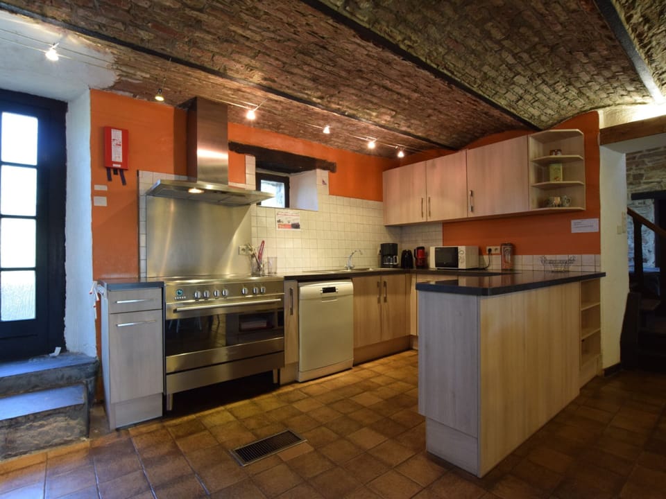 House | Private kitchen | Oven, highchair