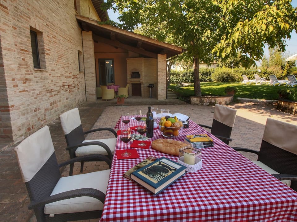 House | Dining