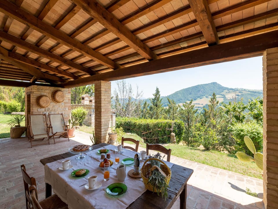 House | Balcony